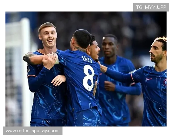 切尔西帕尔默直塞撕裂对方防线